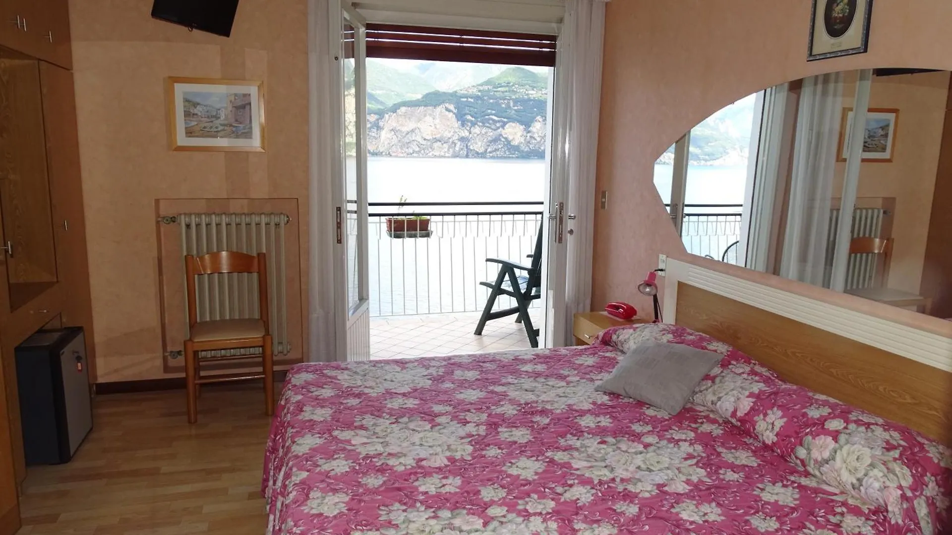 Casa Alessandra Malcesine 2*,